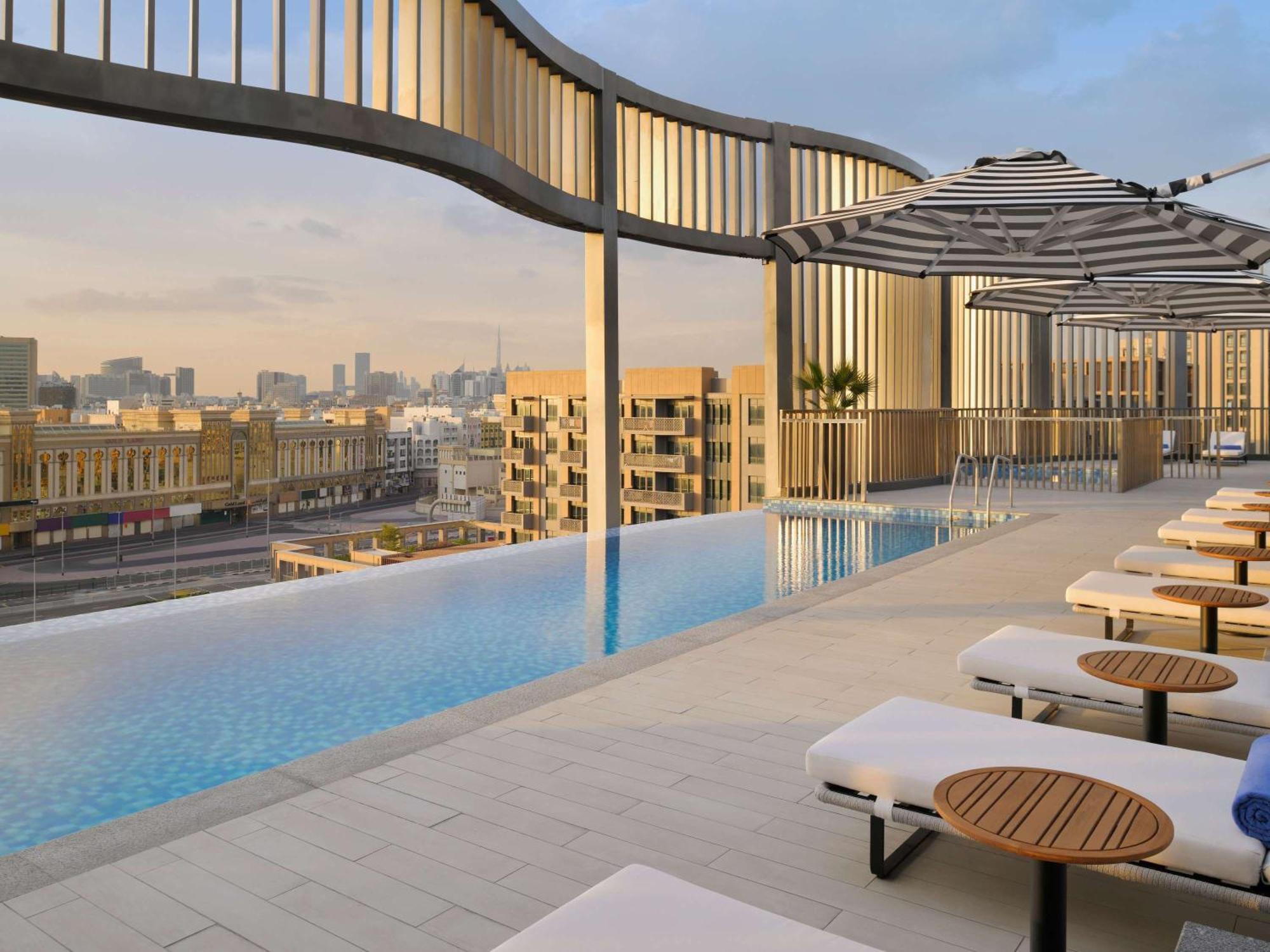 Mercure Dubai Deira Exterior foto